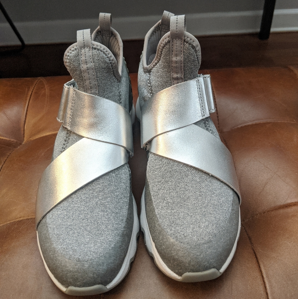 Silver Sorel kinetic sneakers size 8